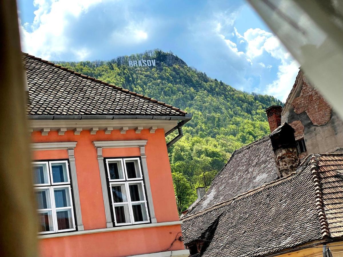 White Moon Apartment Brasov Ngoại thất bức ảnh